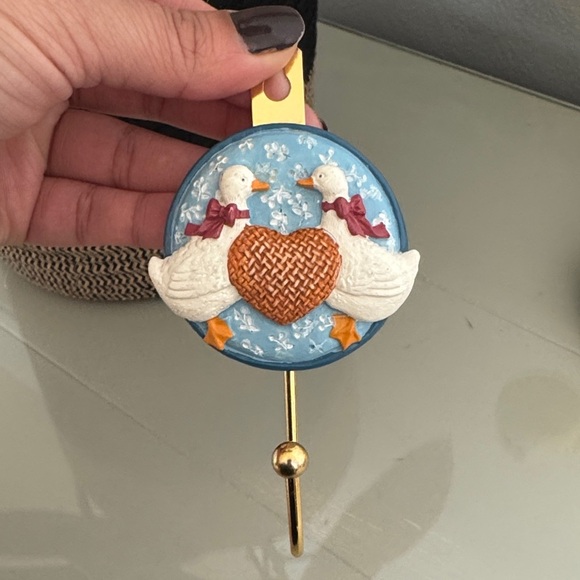 Vintage Cottagecore Wall Hook Goose Bow Heart Avon Country Decor Kitchen 80s - Picture 5 of 5